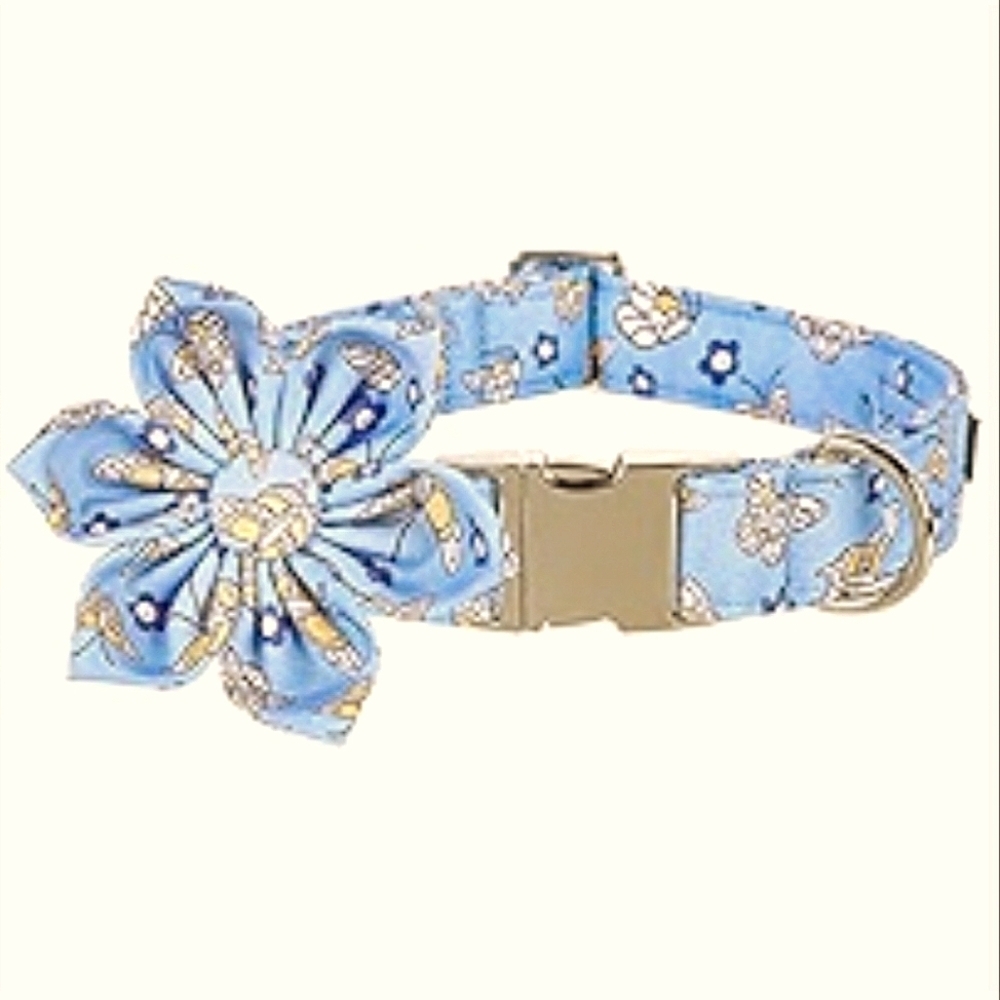 Lionet Paws Blue with Butterfly Print Dog Collar Size L 16-24 Inches